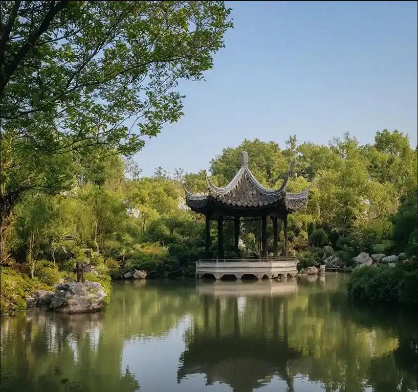 永丰县骤变餐饮有限公司